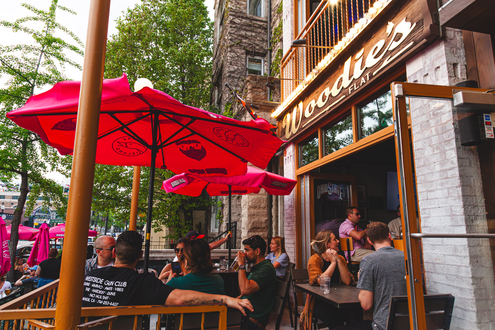 outdoor-patio-old-town-chicago